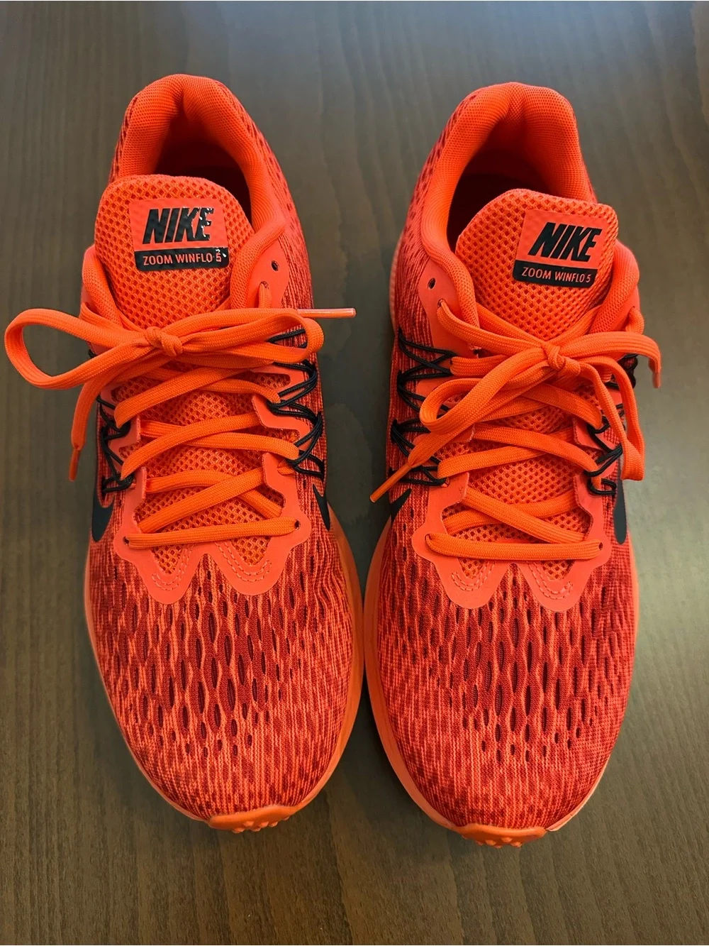 Women’s Nike Zoom Winflo 5 Crimson Size 9 NWOT